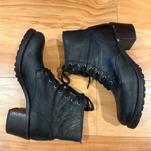 Frye Black Sabrina 6G Lace Boots